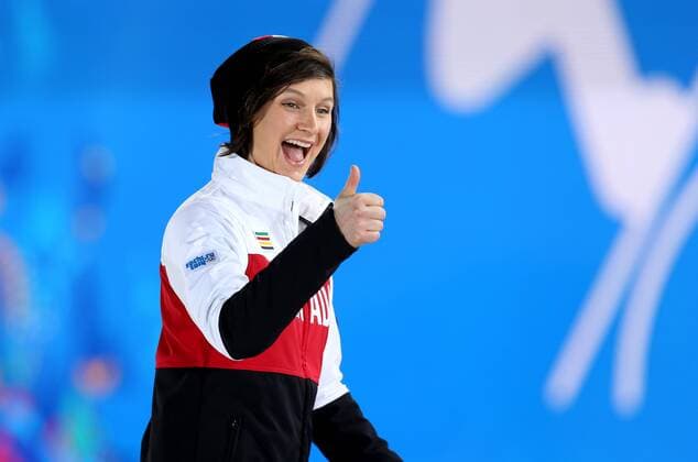 OLYMPIA - Olympische Spiele 2014 SOTSCHI,RUSSLAND,11.FEB.14 - DIVERS, OLYMPIA, FREE SKI, FREESTYLE SKIING - Olympische Winterspiele Sotschi 2014, Slopestyle, Damen, Siegerehrung, Medaillenvergabe am Medal Plaza. Bild zeigt Kim Lamarre (CAN). 