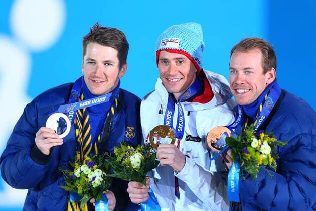 (140212) -- SOCHI, Feb. 12, 2014 (Xinhua) -- Gold medalist Ola Vigen Hattestad (C) of Norway, silver medalist Teodor Peterson (L) of Sweden and bronze medalist Emil Joensson of Sweden pose during the awarding ceremony for the men s sprint free of cross-country skiing event at the 2014 Sochi Winter Olympic Games in Sochi, Russia, Feb. 12, 2014. (Xinhua Gong Bing) (SP)OLY-RUSSIA-SOCHI-CROSS-COUNTRY SKIING-MEN S SPRINT FREE 