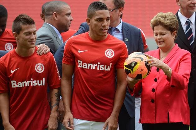 PORTO ALEGRE -20 02 2014- BRASIL: Präsidentin Dilma Rousseff während der Einweihung des Estadio Beira Rio, Heimstätte des SC Internacional. 