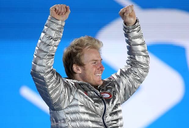 OLYMPIA - Olympische Spiele 2014 SOTSCHI,RUSSLAND,20.FEB.14 - DIVERS, OLYMPIA, SKI ALPIN - Olympische Winterspiele Sotschi 2014, Riesentorlauf der Herren, RTL, Siegerehrung, Medaillenvergabe am Medal Plaza. Bild zeigt den Jubel von Ted Ligety (USA). 