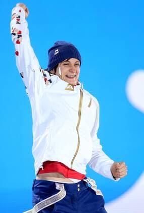 OLYMPIA - Olympische Spiele 2014 SOTSCHI,RUSSLAND,20.FEB.14 - DIVERS, OLYMPIA, EISSCHNELLLAUF - Olympische Winterspiele Sotschi 2014, 5000m der Damen, Siegerehrung, Medaillenvergabe am Medal Plaza. Bild zeigt den Jubel von Martina Sablikova (CZE). 