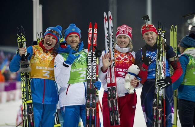 Jubel Team RUS, Yana ROMANOVA, Ekaterina SHUMILOVA, Olga VILUKHINA, Olga ZAITSEVA, ueber 2. Platz, Silber, Silbermedaille, Silbermedaillengewinnerin, Jubel, jubelt, Freude, Begeisterung, Emotion, jubeln, cheers, Biathlon, 4x6km Staffel der Frauen, Women s Relay, Laura Cross Country und Biathlon Center, 21.02.2014, XXII. Olympische Winterspiele 2014, vom 07.02. - 23.02.2014 in Sotschi Russland.