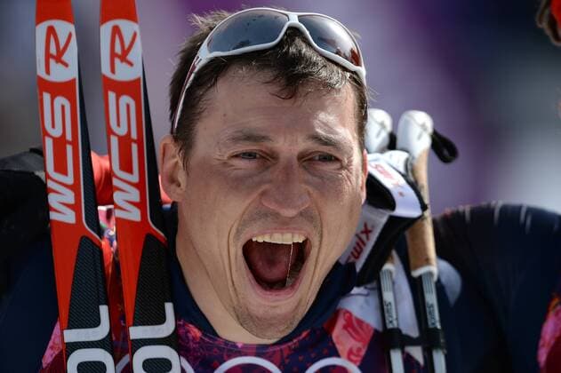 Alexander LEGKOV (RUS), 1. Platz, Goldmedaillengewinner, Gold, Goldmedaille, Olympiasieger, Sieger,winner,im Ziel,Aktion,Einzelbild,angeschnittenes Einzelmotiv,Portraet,Portrait,Porträt,erschoepft,Erschoepfung Jubel, jubelt, Freude, Begeisterung, Emotion, jubeln, cheers, Ski Langlauf,50 km der Maenner Massenstart am 23.02.2014.,Laura Cross Country and Biathlon Center. XXII. Olympische Winterspiele 2014, vom 07.02. - 23.02.2014 in Sotschi Russland.