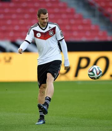 Fussball International 04.03.2014 Training der deutschen Nationalmannschaft in Stuttgart Pierre-Michel Lasogga am Ball 