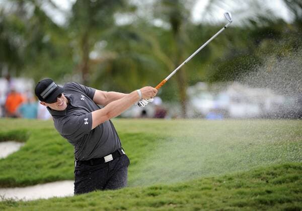09 March 2014: Hunter Mahan hits out of a bunker during the final round of the World Golf Championships-Cadillac Championship on the Blue Monster course at the Trump National Doral in Doral, FL. GOLF: MAR 09 PGA Golf Herren - World Golf Championships-Cadillac Championship - Final Round Icon20180927 EDITORIAL USE ONLY