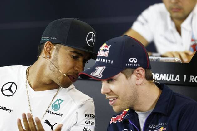 Motorsports: FIA Formula One World Championship 2014, Grand Prix of Australia, 44 Lewis Hamilton (GBR, Mercedes AMG Petronas F1 Team), 1 Sebastian Vettel (GER, Infiniti Red Bull Racing), xHOCHxZWEIx