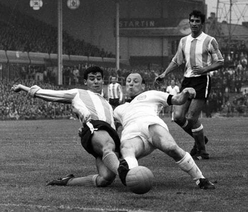 WM 1966 Deutschland - Argentinien 0:0 v.l.: Albrecht, Uwe Seeler und Rattin. HM