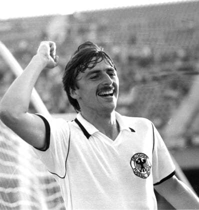 FB - Europameisterschaft 1980 Deutschland - Holland Klaus Allofs jubelt nach seinem Tor zum 2:0 HM