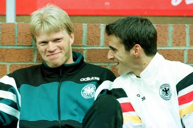 EM96: Deutschland - Tschechien aus der Vorrunde. 9.6.1996 Oliver Kahn auf der Bank mit Mehmet Scholl. HM