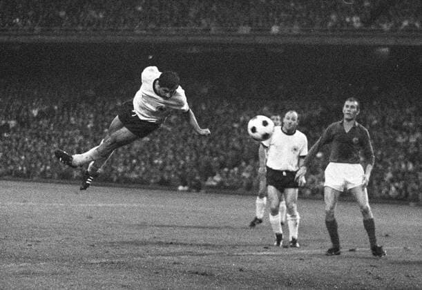 EM Qualifikation 1967 68 Deutschland-Jugoslawien in Hamburg 3:1. 2:1 Tor durch Gerd Müller HM