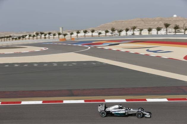 Motorsports: FIA Formula One World Championship 2014, Grand Prix of Bahrain, 44 Lewis Hamilton (GBR, Mercedes AMG Petronas F1 Team), xHOCHxZWEIx
