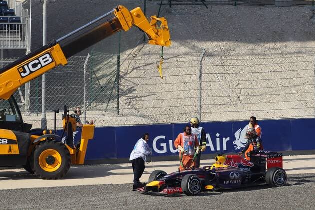 05.04.2014- Free practice 3, Sebastian Vettel (GER) Infiniti Red Bull Racing RB10 in the sand Bahrain Grand Prix, Sakhir 3 - 6 April 2014 