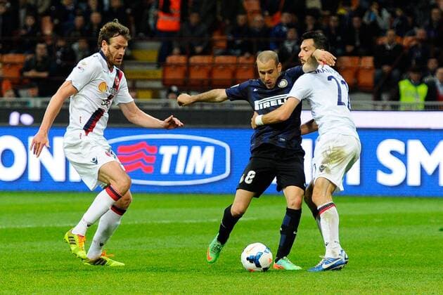Andrea Mantovani Bologna - Rodrigo Palacio Inter Mailand 05-04-2014 Stadio Giuseppe Meazza - 2013 2014 Serie A - Inter Mailand - Bologna FC -- giuseppexceleste