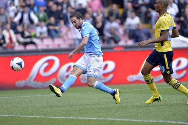 Gonzalo Higuain Napoli 3-1 Goal celebration Napoli 13-04-2014 Stadio San Paolo - Football Calcio 2013 2014 Serie A, SSC Napoli - Lazio Roma , andreaxstaccioli