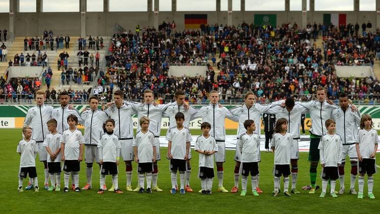 15.04.2014, xjhx, Fussball U20, Deutschland - Italien, v.l. Team Deutschland