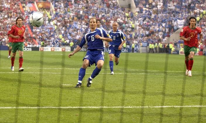 Europameisterschaft 2004 in Portugal. Eröffnungsspiel: Griechenland - Portugal 2:1 12.6.08 in Porto. 2:0 für Griechenland durch Angelos Basinas per 11m. HM