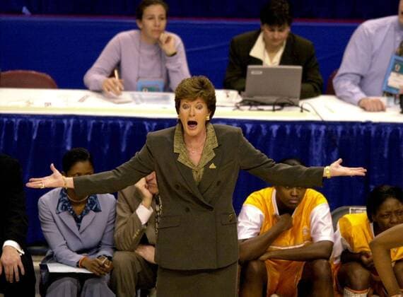 April 2, 2000 - U.S. - KRT SPORTS STORY SLUGGED: NCAA College League USA KRT PHOTOGRAPH BY PETER TOBIA PHILADELPHIA INQUIRER (KRT115 - April 2) University of Tennessee Coach Pat Summitt calls to her team during the first half of the championship game at the First Union Center in Philadelphia, Pennsylvania. (PH) PL KD 2000 (Horiz) (mvw) News Archive - April 2, 2000 - ZUMAm67