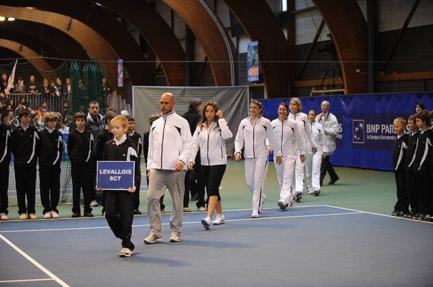 INTERCLUBS 2010, Französische Meisterschaft DECEMBRE 2010, CROISSY BEAUBOURG, ARAVANE REZAI, ALEXANDRA DULGHERU, ANAIS LAURENDON, SEGOLENE BERGER, KARLA MRAZ, ANDREW GEDDES, - TennisMagazine Panoramic 