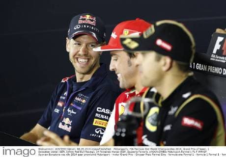 Motorsports: FIA Formula One World Championship 2014, Grand Prix of Spain, 1 Sebastian Vettel (GER, Infiniti Red Bull Racing), 14 Fernando Alonso (ESP, Scuderia Ferrari), xHOCHxZWEIx