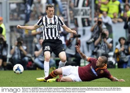 Stephan Lichtsteiner Juventus, Radja Nainggolan Roma Roma 11-05-2014 Stadio Olimpico - Football Calcio 2013 2014 Serie A, AS Roma - Juventus Turin andreaxstaccioli