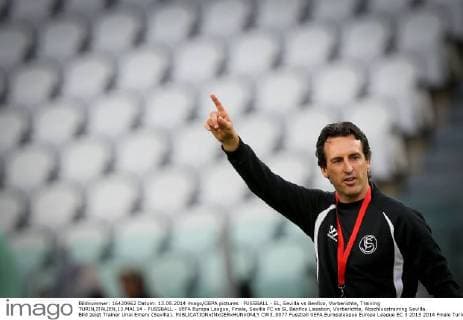 FUSSBALL - EL, Sevilla vs Benfica, Vorberichte, Training TURIN,ITALIEN,13.MAI.14 - FUSSBALL - UEFA Europa League, Finale, Sevilla FC vs SL Benfica Lissabon, Vorberichte, Abschlusstraining Sevilla. Bild zeigt Trainer Unai Emery (Sevilla).  CW3_0077