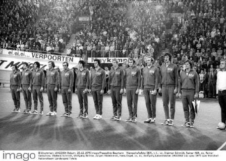 Mannschaftsfoto DDR, v.li.: xx, Dietmar Schmidt, Rainer Höft, xx, Rainer Ganschow, Wieland Schmidt, Wolfgang Böhme, Jürgen Hildebrandt, Hans Engel, xx, xx, Wolfgang Lakenmacher