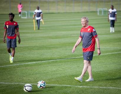 21.05.2014, Seeresidenz, Walchsee, AUT, FIFA WM, Vorbereitung Kamerun, im Bild Volker Finke (Trainer Kamerun) during Trainingscamp of Team Camerun for Preparation of the FIFA Worldcup Brasil 2014 at the Seeresidenz in Walchsee, Austria on 2014 05 21.  EP_fei  