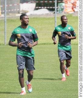 SPORT NATIONALMANNSCHAFT KAMERUN UND SAMUEL ETO O AUT, 2014-05-23; FUSSBALL INTERNATIONALER FUSSBALL: NATIONALMANNSCHAFT VON KAMERUN AUF WM-VORBEREITUNG IM HOTEL SEERESIDENZ IN WALCHSEE - KRANZACH MIT SUPERSTAR SAMUEL ETO O (FC CHELSEA), DER EIN SONDERTRAINING ABSOLVIERT;