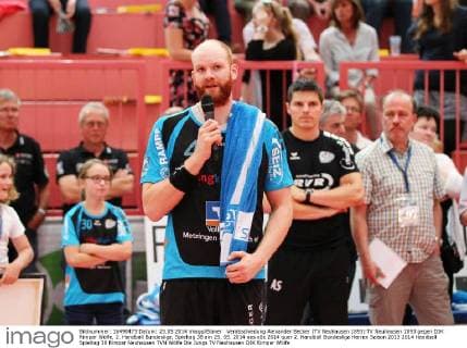 Verabschiedung Alexander Becker (TV Neuhausen 1893) TV Neuhausen 1893 gegen DJK Rimpar Wölfe, 2. Handball Bundesliga, Spieltag 38 am 25. 05. 2014