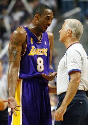 June 15, 2004 - U.S. - NO MAGS, NO SALES -- KRT SPORTS STORY SLUGGED: LAKERS-PISTONS KRT PHOTO BY MICHAEL GOULDING ORANGE COUNTY REGISTER (L.A. TIMES OUT) (June 15) AUBURN HILLS, MI -- LA s Kobe Bryant is upset with a call in the first quarter of Game 5 of the NBA Basketball Herren USA Finals at the Palace of Auburn Hills in Auburn Hills, Michigan, on June 15, 2004. (mvw) 2004 News Archive - June 15, 2004 - ZUMAm67