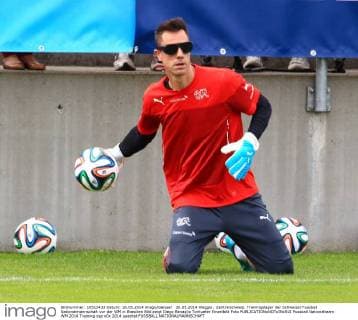 26.05.2014 Weggis , Zentralschweiz. Trainingslager der Schweizer Fussball Nationalmannschaft vor der WM in Brasilien Bild zeigt Diego Benaglio Torhueter Einzelbild Foto 