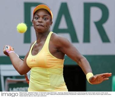 American Sloane Stephens hits a shot during her French Open women s first round match at Roland Garros in Paris on May 27, 2014.  PAR20140527733