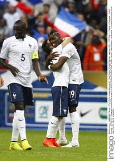 Paul Pogba (Fra) et Mathieu Valbuena (Fra) FOOTBALL : France vs Norvege - Match Amical - 27 05 2014 GwendolineLeGoff Panoramic 