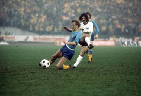 BR Deutschland - Schweden in Hamburg: Staffan Trapper (li., Schweden) und Gerd Müller (BRD)
