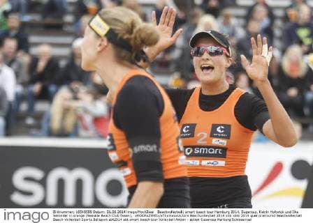 Beachvolleyball: smart beach tour Hamburg 2014, Supercup, Katrin Holtwick und Ilka Semmler in orange (Seaside Beach Club Essen), xHOCHxZWEIx xThomasxVictorx