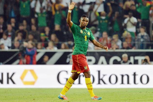 Deutschland vs. Kamerun --- Fussball --- International --- 01.06.2014 Samuel Eto o, Etoo (Kamerun), winkt vor seiner Auswechslung ins Publikum, Gestik, Freude, Freisteller, Einzelbild