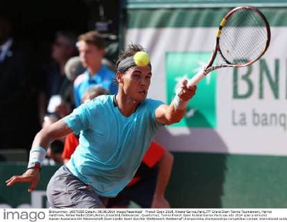French Open 2014, Roland Garros,Paris,ITF Grand Slam Tennis Tournament, Herren Halbfinale, Rafael Nadal (ESP),Aktion,Einzelbild,Halbkoerper, Querformat,
