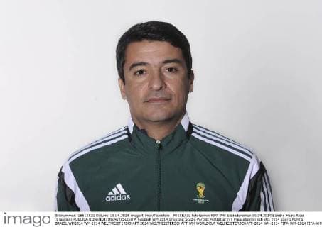 FUSSBALL Fototermin FIFA WM Schiedsrichter 09.04.2014 Sandro Meira Ricci (Brasilien)