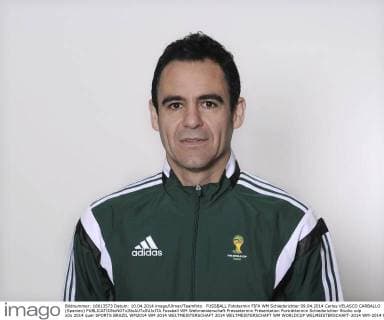 FUSSBALL Fototermin FIFA WM Schiedsrichter 09.04.2014 Carlos VELASCO CARBALLO (Spanien)