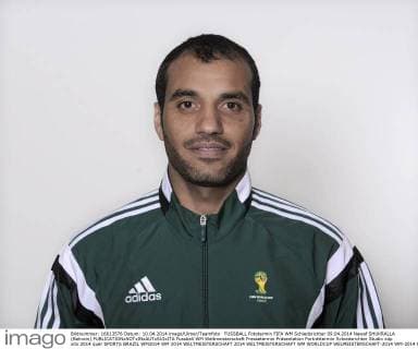 FUSSBALL Fototermin FIFA WM Schiedsrichter 09.04.2014 Nawaf SHUKRALLA (Bahrain)