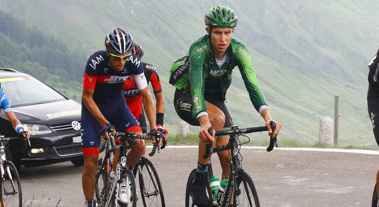 15.06.2014 Bellinzona , SCHWEIZ , Radsport Tour de Suisse 1. Etappe Bellinzona - Sarnen Reto Hollenstein SUI Team IAM Cycling und Björn Thurau GER Team Europcar im Aufstieg zum Furkapass 