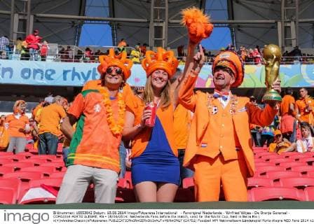 - Fanoriginal Niederlande - Winfried Witjes - De Oranje Generaal - COPA2014 PORTO ALEGRE, RS - 18 06 2014: Netherlands Fans before the match, valid for the World Cup, held in Beira Rio ( x(4)xAndrexChacox xFotoarenax  (24701)