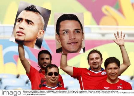 Chile Fans in Rio de Janeiro Pictures of Arturo Vidal and Alexis Sanchez xMARCELOxHERNANDEZ PHOTOSPORTx 