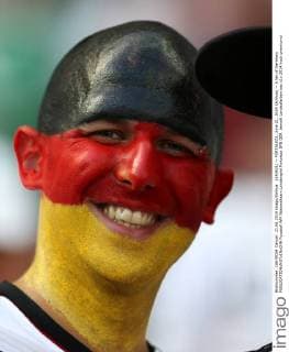 (140621) -- FORTALEZA, June 21, 2014 (Xinhua) -- A fan of Germany 