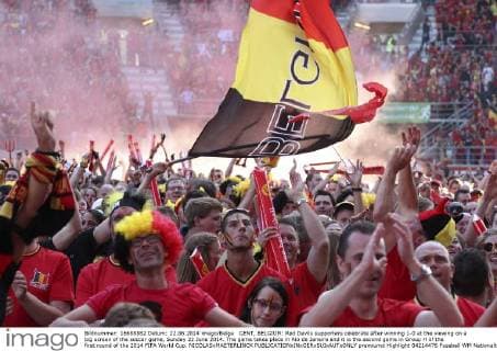GENT, BELGIUM: Red Devils supporters celebrate after winning 1-0 at the viewing on a big screen of the soccer game, Sunday 22 June 2014. The game takes place in Rio de Janeiro and it is the second game in Group H of the first round of the 2014 FIFA World Cup. NICOLASxMAETERLINCK  premiumd Highlight 04214476
