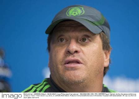 05220614JDI_CON_MEX_HERRERMiguel Herrera during the press conference of Mexico Team - FIFA World Cup 2014, in xOMARxMARTINEZx 