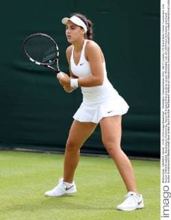 Wimbledon Championships 2014, AELTC,London, ITF Grand Slam Tennis Tournament, Ana Konjuh (CRO),Einzelbild, Ganzkoerper,Hochformat,