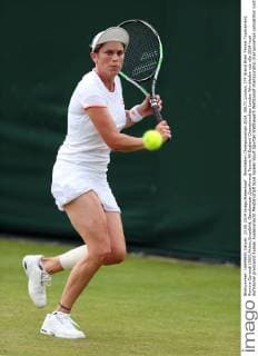 Wimbledon Championships 2014, AELTC,London, ITF Grand Slam Tennis Tournament, Romina Oprandi (SUI),Aktion,Einzelbild, Ganzkoerper,Querformat