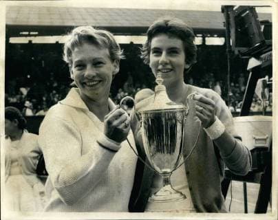 Jul. 07, 1960 - Women s Doubles Final at Wimbledon. Winners with the Trophy. Photo Shows Darlene Hard(USA) and Maria Bueno (Brazil)- with their trophy after having beaten MIss Reynolds and Miss Shuurman (South Africa)- in the Ladies Doubles Championships at Wimbledon this Afternoon.  - ZUMAk09