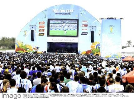 Argentinien Fans beim Fanfest in Porto Alegre. PORTO ALEGRE RS 25 06 2014. ( x(326)xCarlosxEduardoxdexQuadrosx  (25197)